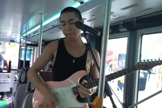 Shenzhen bus explores musical landscape