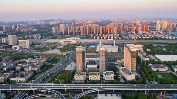 Wuhan metropolitan area backbone for Hubei's economy