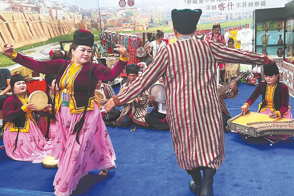 'Xinjiang Is a Nice Place' opens for a third year