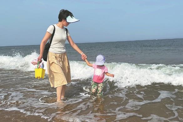 Zhengzhou parental leave policy takes effect