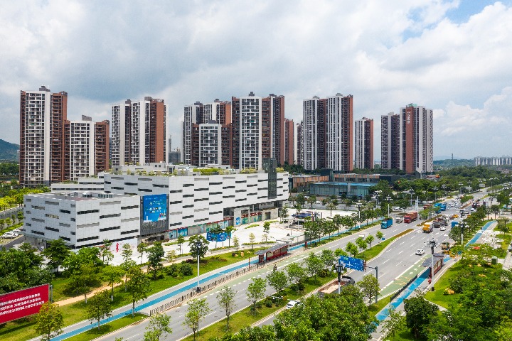 Huangpu achieves fixed assets investment of 100b yuan in H1