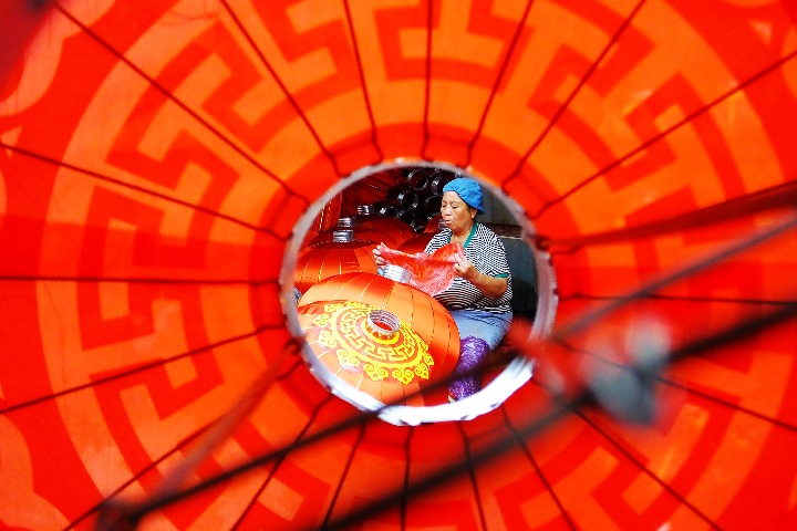 Red lanterns in Shanxi made for coming holidays