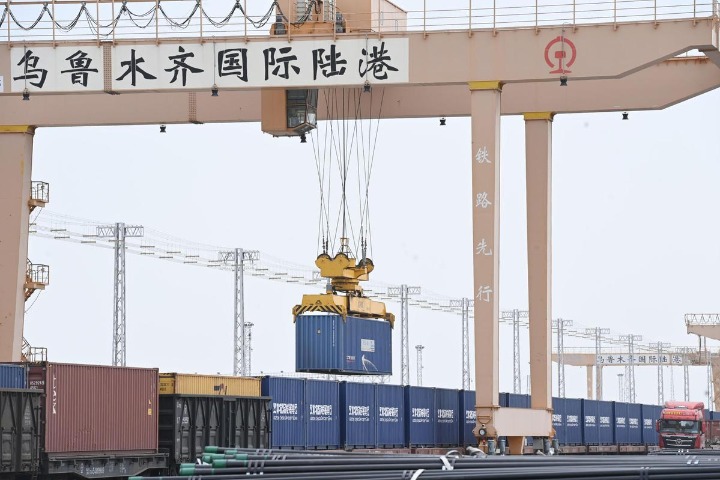 Xinjiang land port aims to become major gateway
