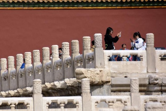 Beijing's tourism soars during 'golden week' holiday