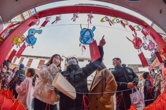 Yangzhou's folk culture boosts tourism consumption