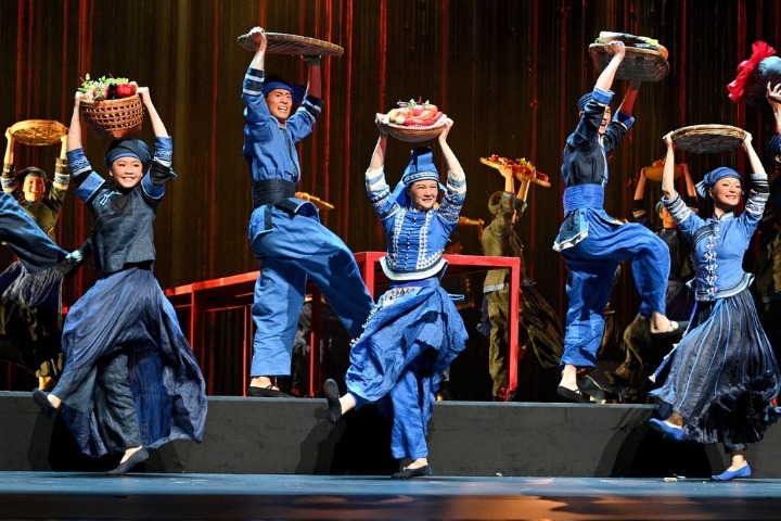 Dance drama 'Beautiful as a Song' debuts in Yunnan