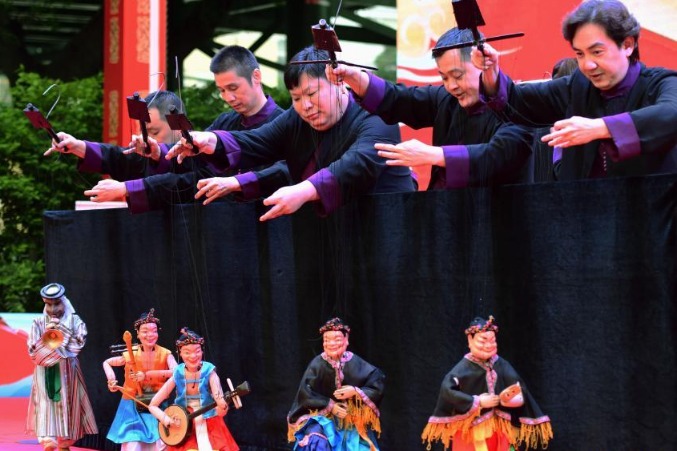 Folk art festival celebrates global cultures in Fujian