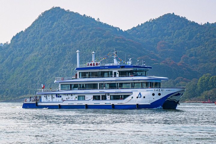 China's first hydrogen-powered vessel completes maiden voyage