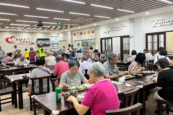 Eateries for elderly to expand in Guangdong