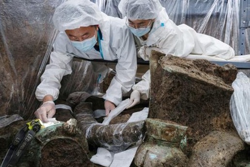 China considers revising law to improve cultural relics protection system