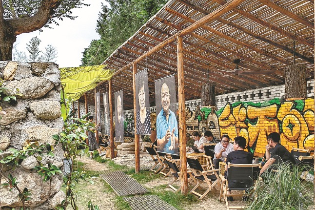 Village cafe in Qinling Mountains turns into hot spot for tourists