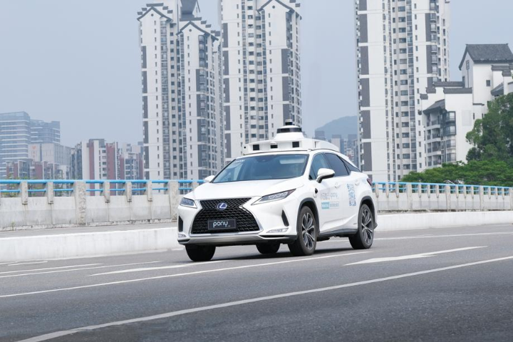 Sichuan's first demonstration lines for commercial use of self-driving vehicles launched in Chengdu