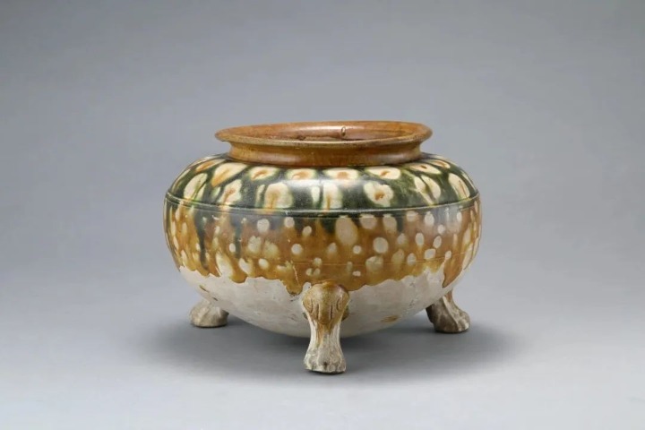 Export ceramics in ancient China exhibited in Beijing