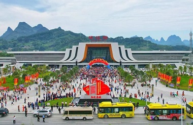 Guiyang-Nanning High-Speed Railway brings prosperity to Hechi tourism