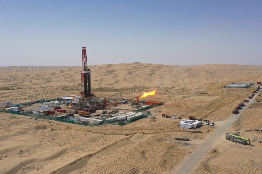 China opens the deepest oil and gas well in Asia