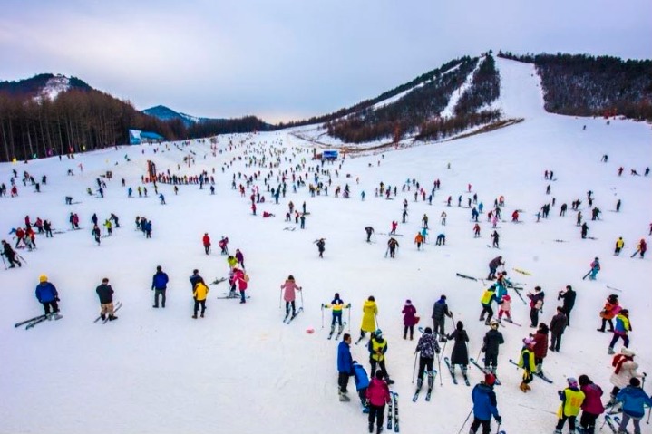 Shennongjia Ice and Snow Sports Conference held in Wuhan