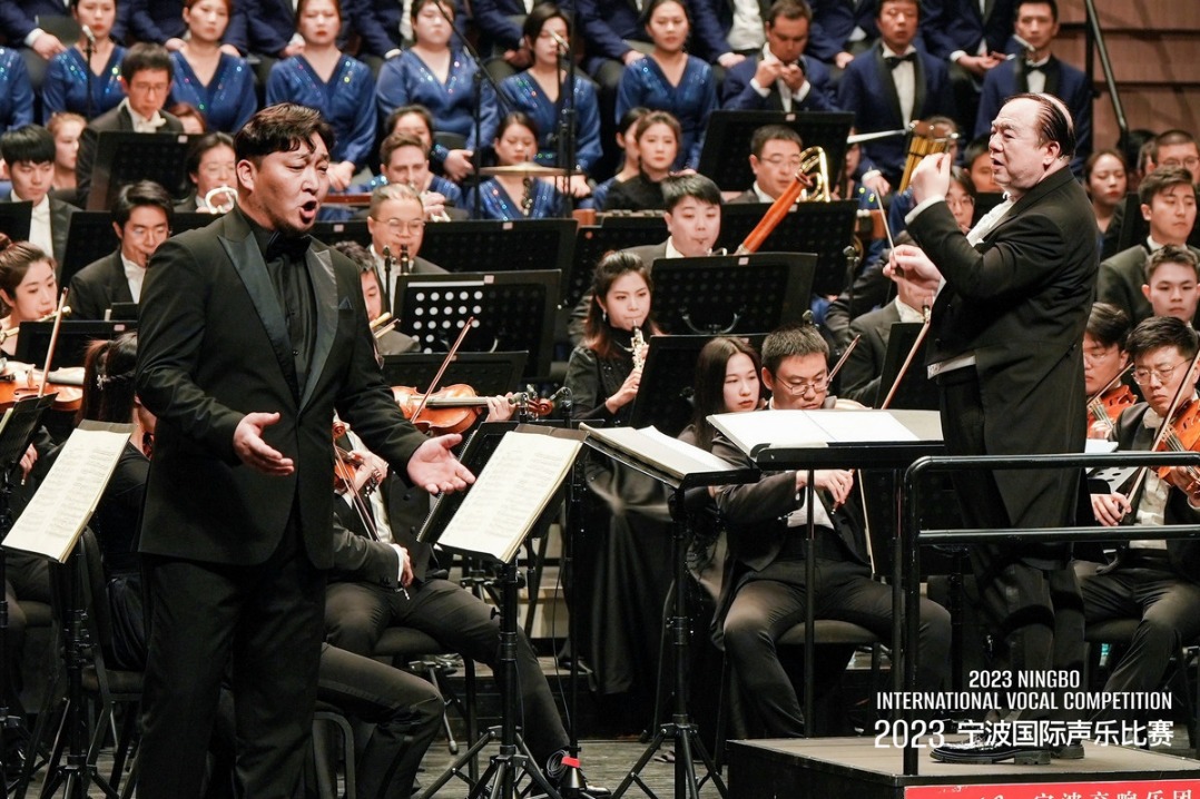 Singers aim to wow judges at Ningbo competition