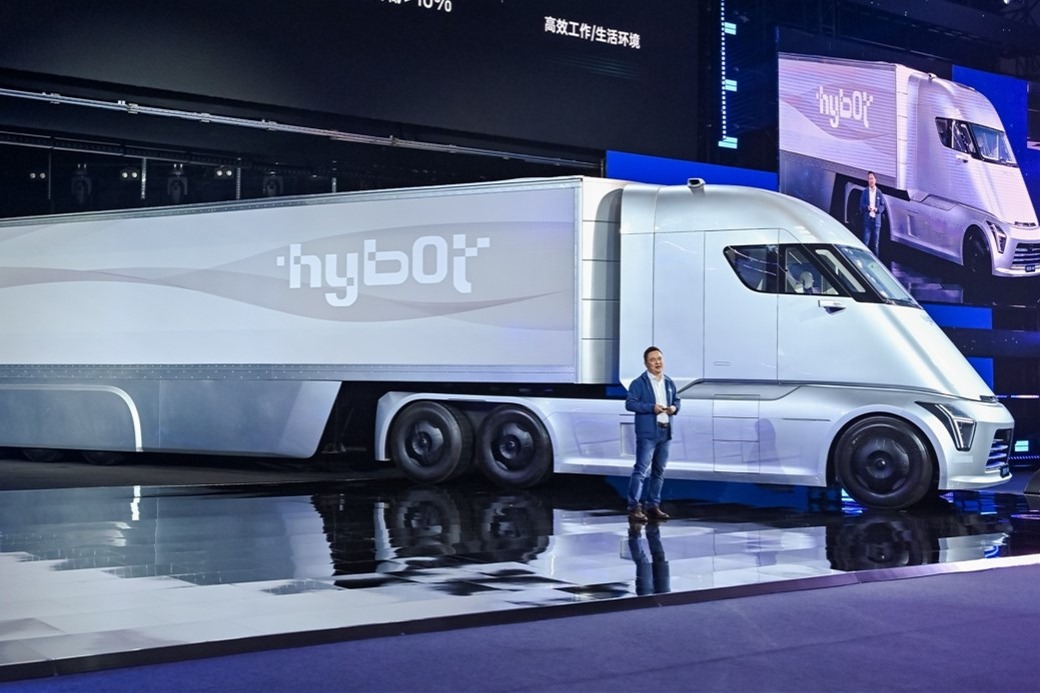 Hybot unveils hydrogen-powered heavy duty truck
