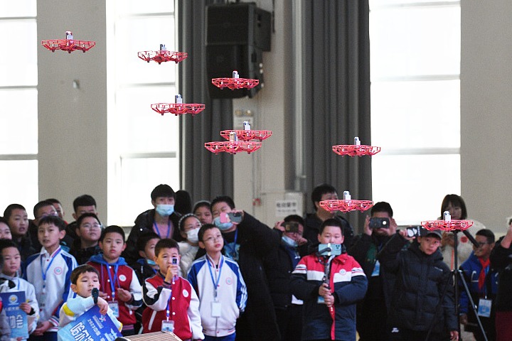 Drone competitions ignite youths' flying dream