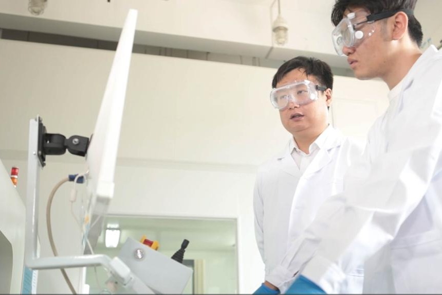 Chinese scientists develop high-performance hydrogen fuel cells