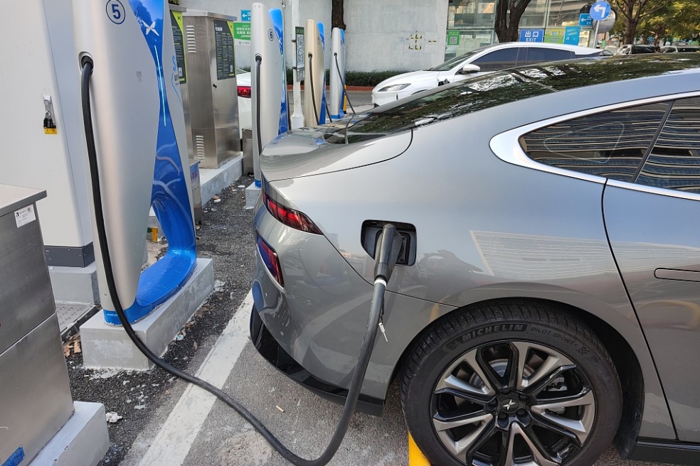 Shenzhen strives to become NEV supercharging city