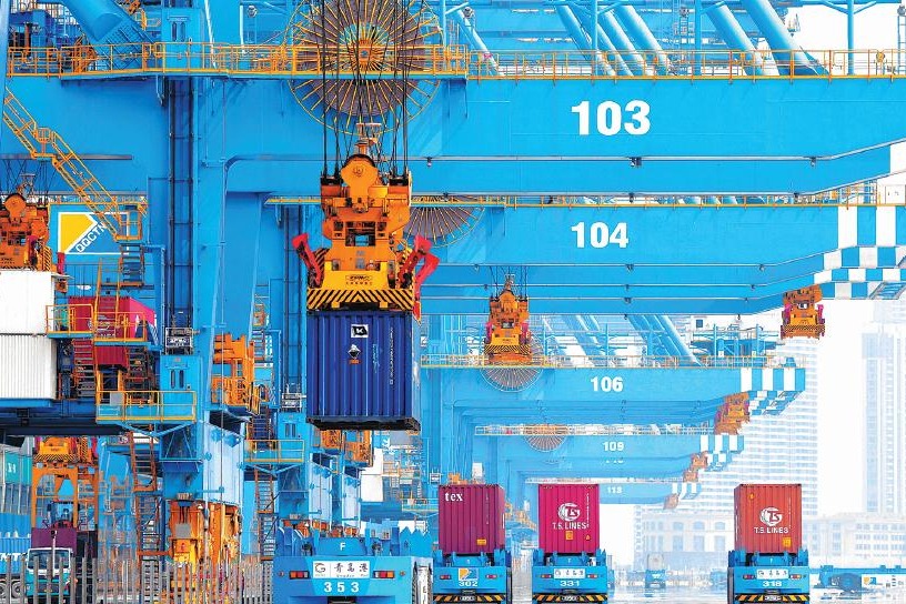 China's cargo, container throughput at ports up in first 11 months of 2023