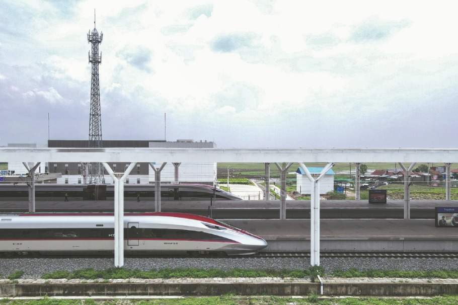 Country presses the accelerator on rail development
