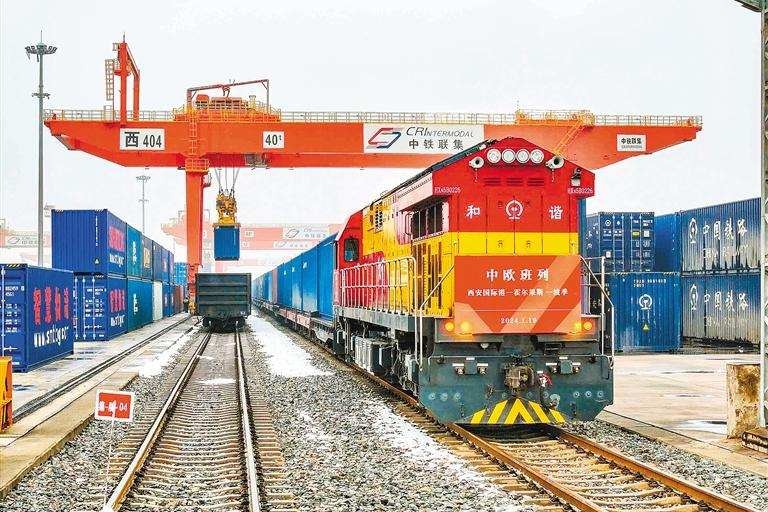 New China-Europe freight train route links Xi'an, Poti