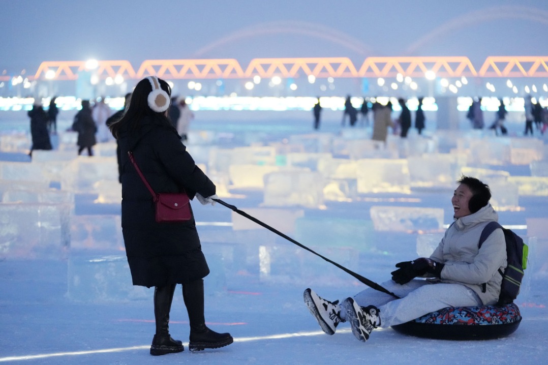 China's 'ice city' Harbin sees tourism boom