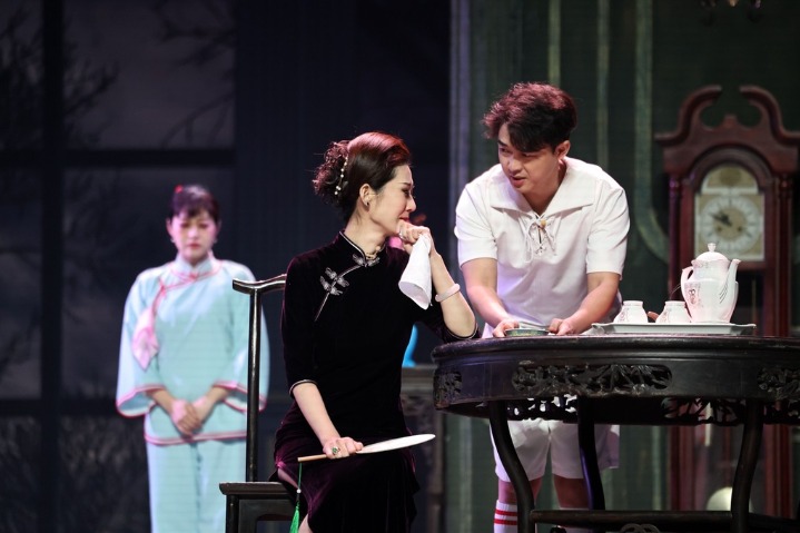 'Thunderstorm' enthralls audiences in Nantong
