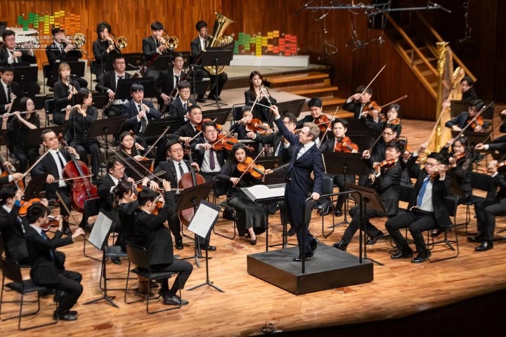 Youth orchestra makes its debut in Guangzhou