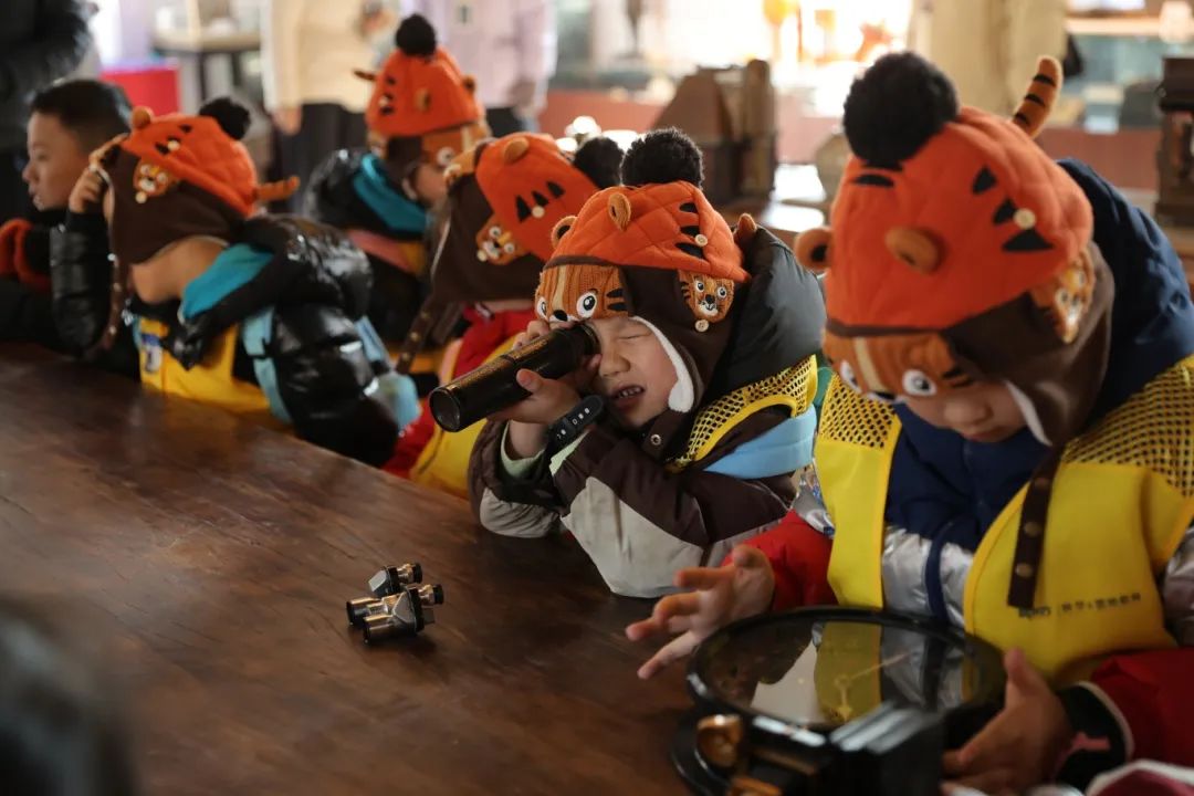 Children from Changchun visit Qingdao for study tour