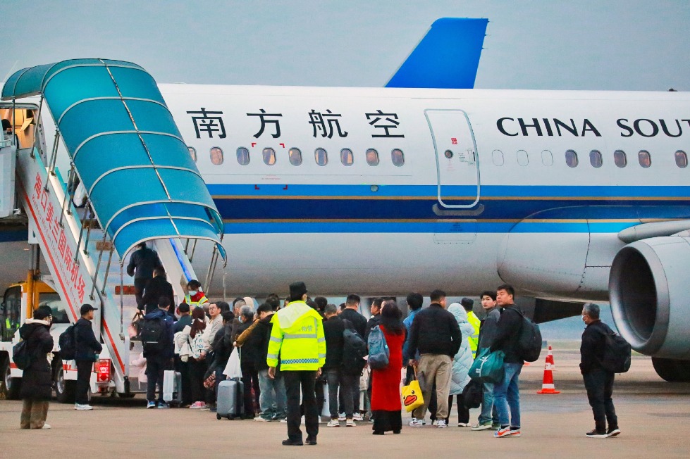 Air travel surges thanks to Spring Festival and visa policies