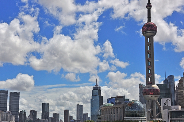 Shanghai makes great strides in improving business environment