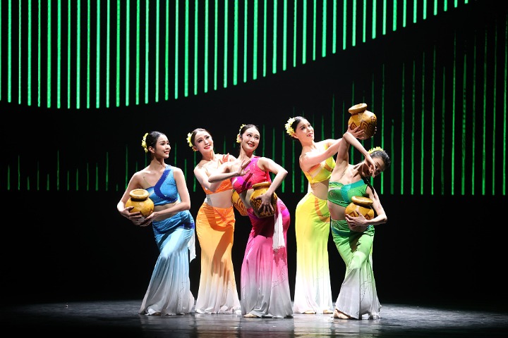 Dance show captivates audience in Jiangxi’s Fuzhou