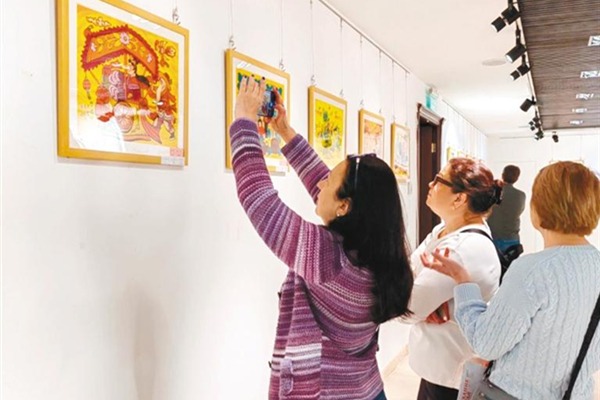 Exhibition showcases Shaanxi's intangible cultural heritage in Russia