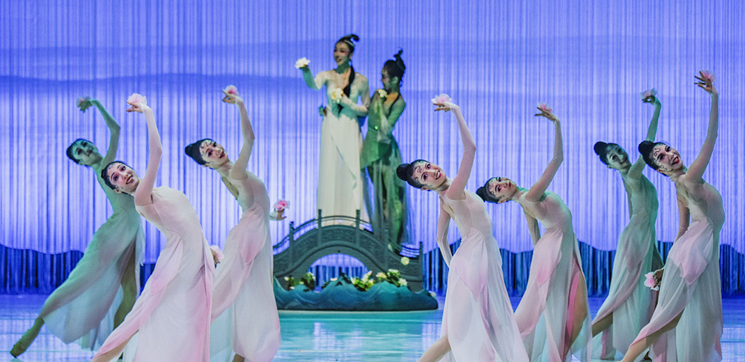 Ballet inspired by love legend graces stage in Nanning