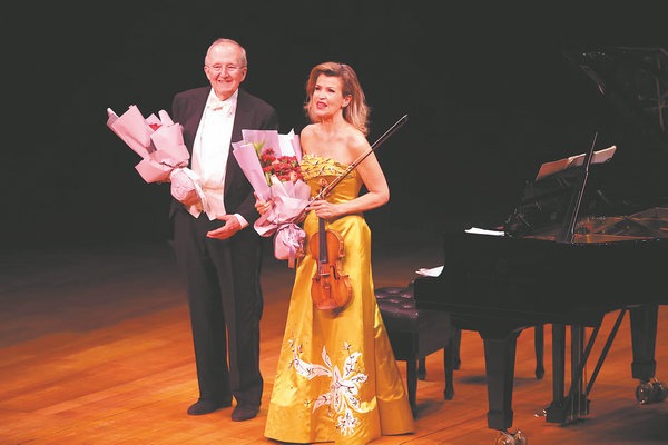 Top-class violinist adds more strings to her bow
