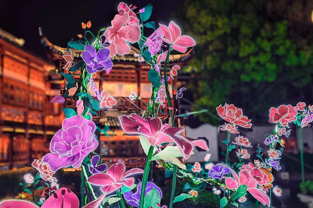 Flower festival offers immersive experience in Shanghai
