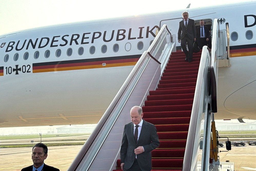 German chancellor arrives in Chongqing to start China visit