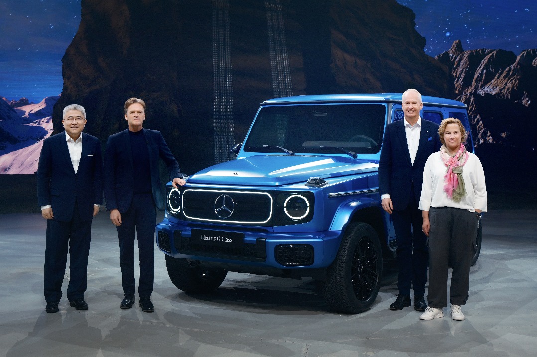 Mercedes-Benz spotlights electric, digital excitements at Auto China show