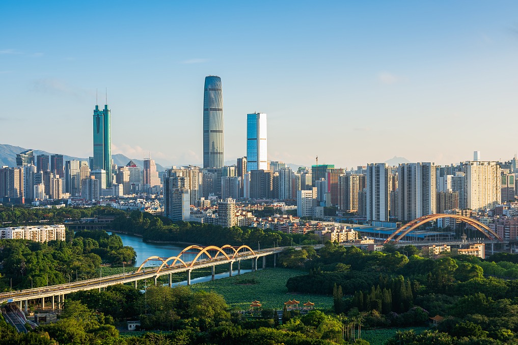 District of Shenzhen sets ambitious course for industry