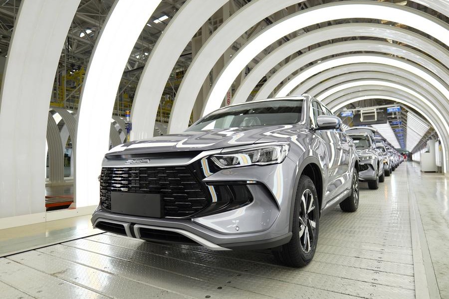 Global demand for NEVs far exceeds current production capacity: Chinese official