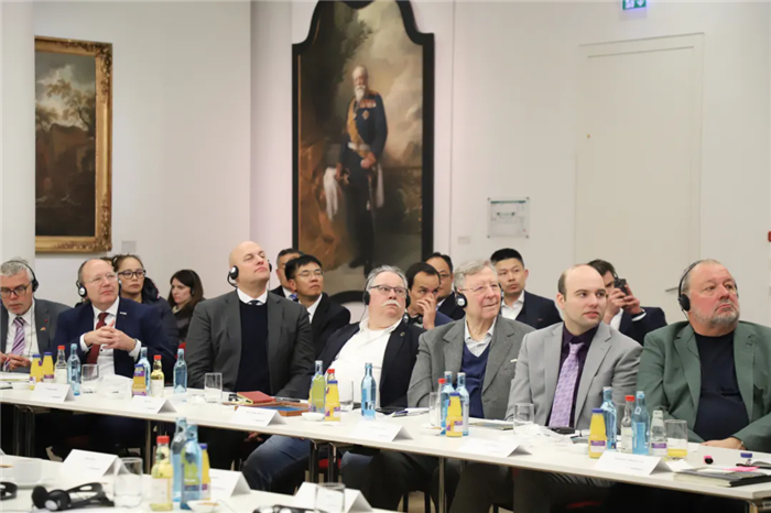 Qingdao deepens sister-city ties with Mannheim, Germany