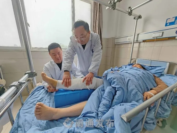 Rugao orthopedic doctor promotes traditional Chinese medicine