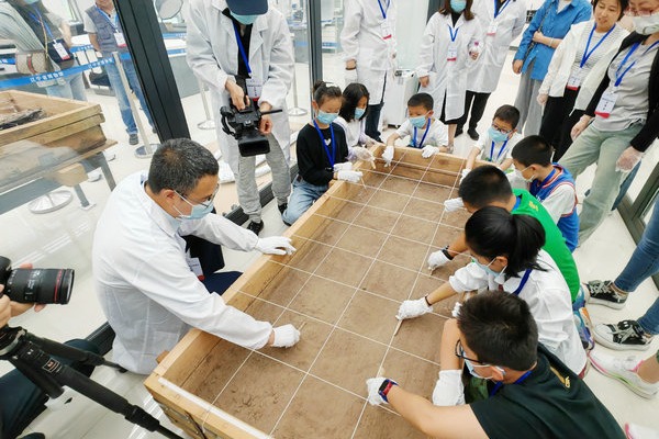 Shenyang celebrates Cultural Heritage Day with hands-on archaeological experience for students