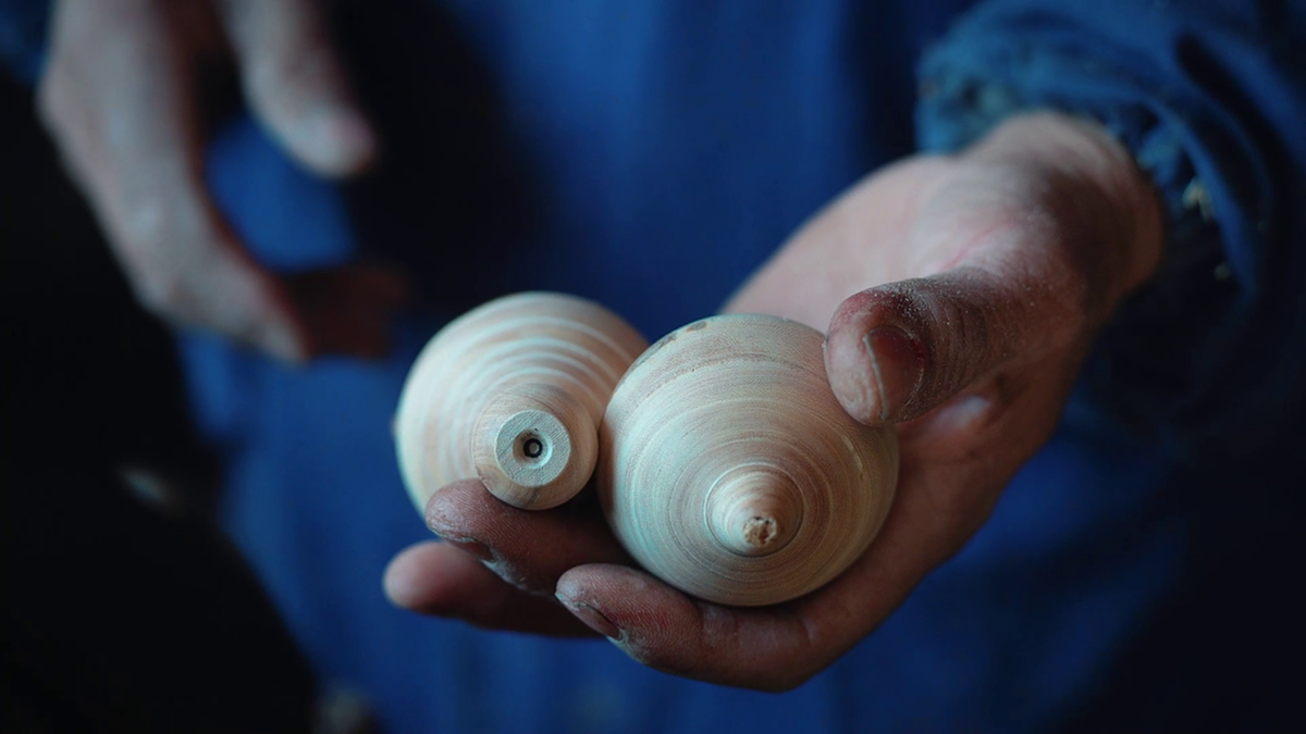 Master craftsman in Qidong keeps tradition alive with handcrafted wooden top