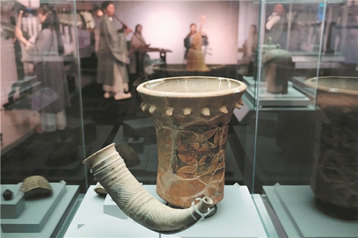 Shandong artifacts debut in Hong Kong