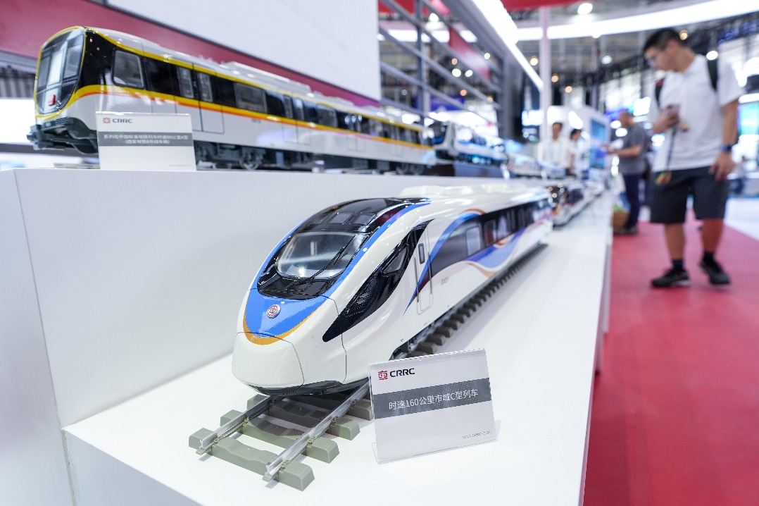 Over 500 exhibitors display latest advances in urban rail technology