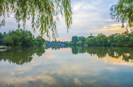 Yangzhou ignites summertime cultural and tourism consumption